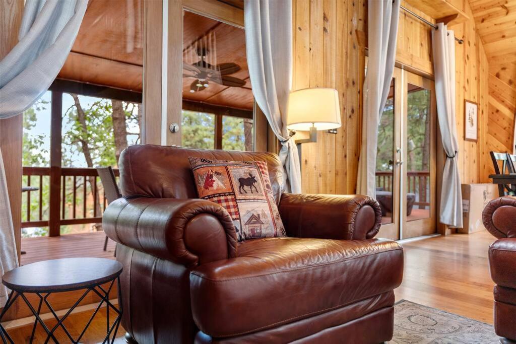Luxury Cabin Oasis Getaway Heart Of Munds Park Exterior foto