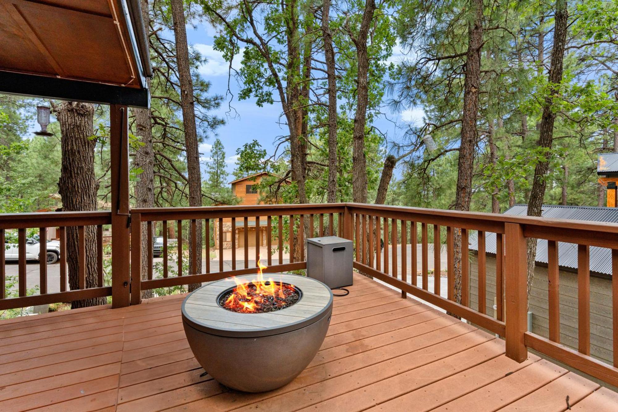 Luxury Cabin Oasis Getaway Heart Of Munds Park Exterior foto